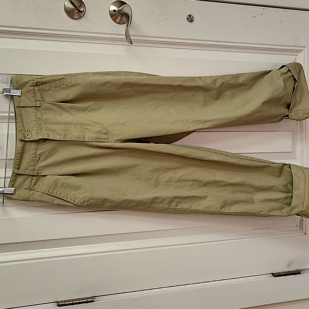 BDG Khaki Women’s Pants Size 4
